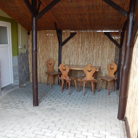Ubytovani Ronsperk Pobezovice Exterior foto
