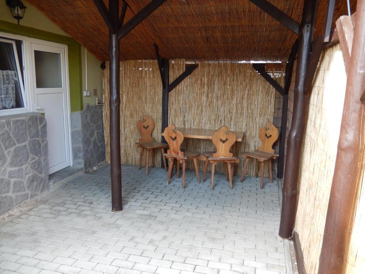 Ubytovani Ronsperk Pobezovice Exterior foto